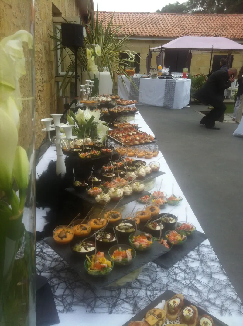 Buffet cocktail sur une terrasse