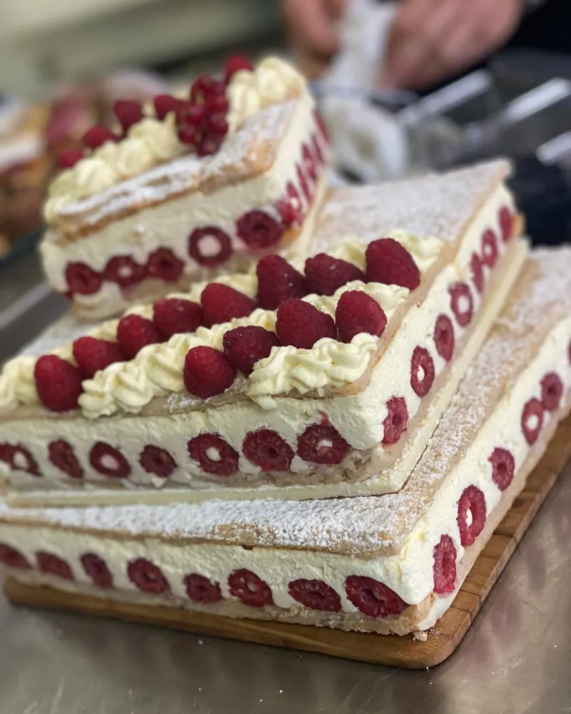Fraisier aux framboises fait maison